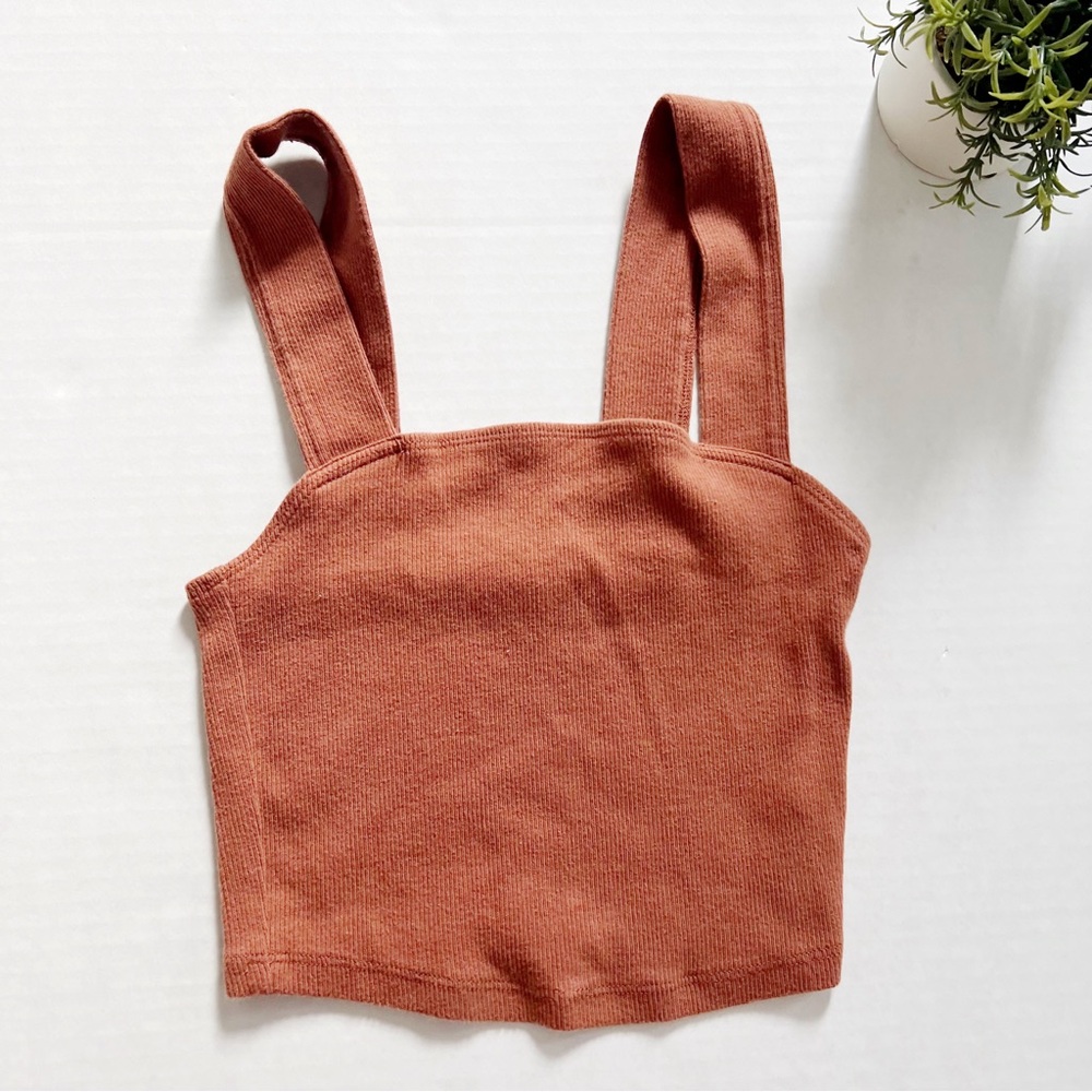 Abercrombie & Fitch Ribbed Knit Tank in Rust Light Brown